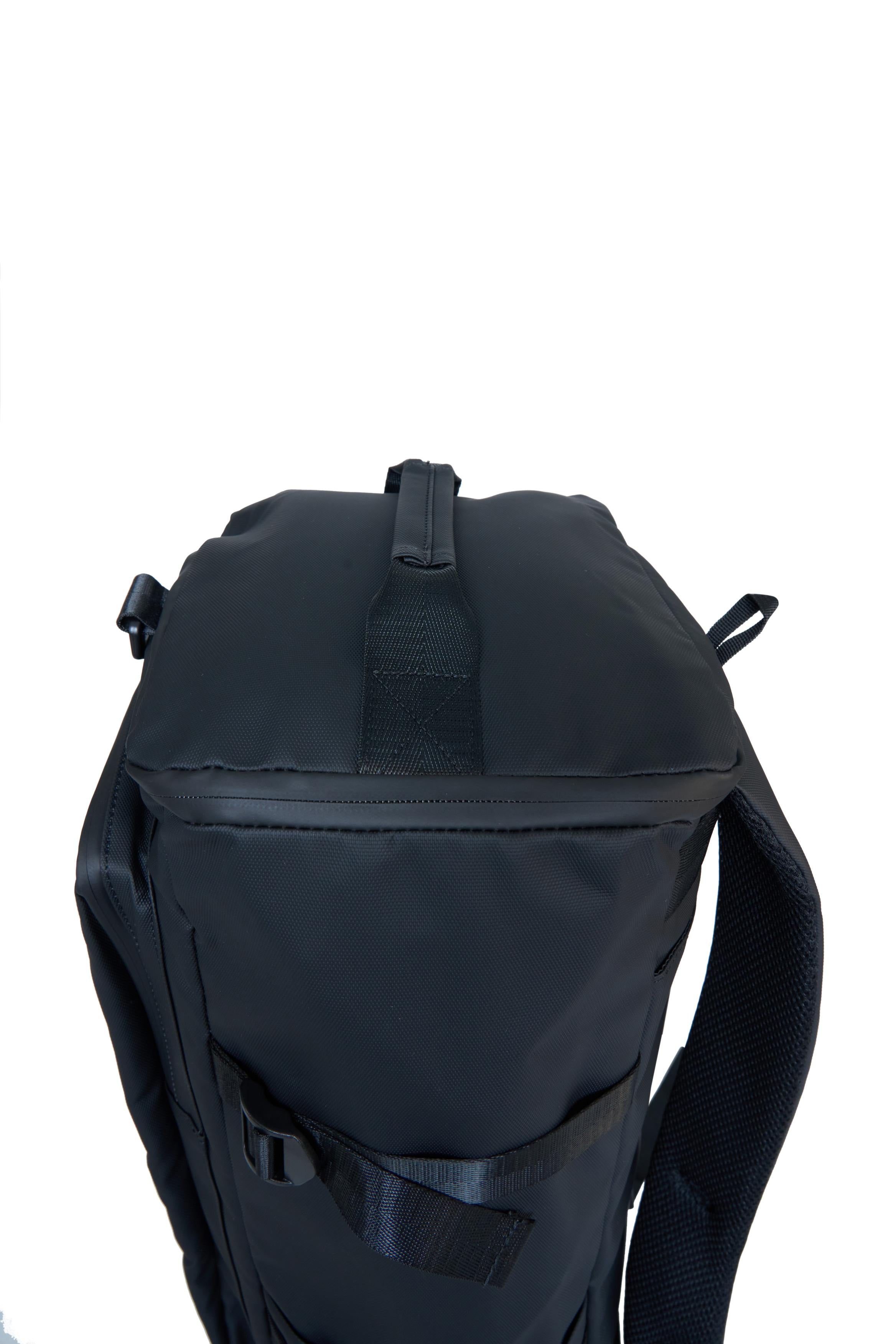 TRACK SHARK DUFFLE BAG