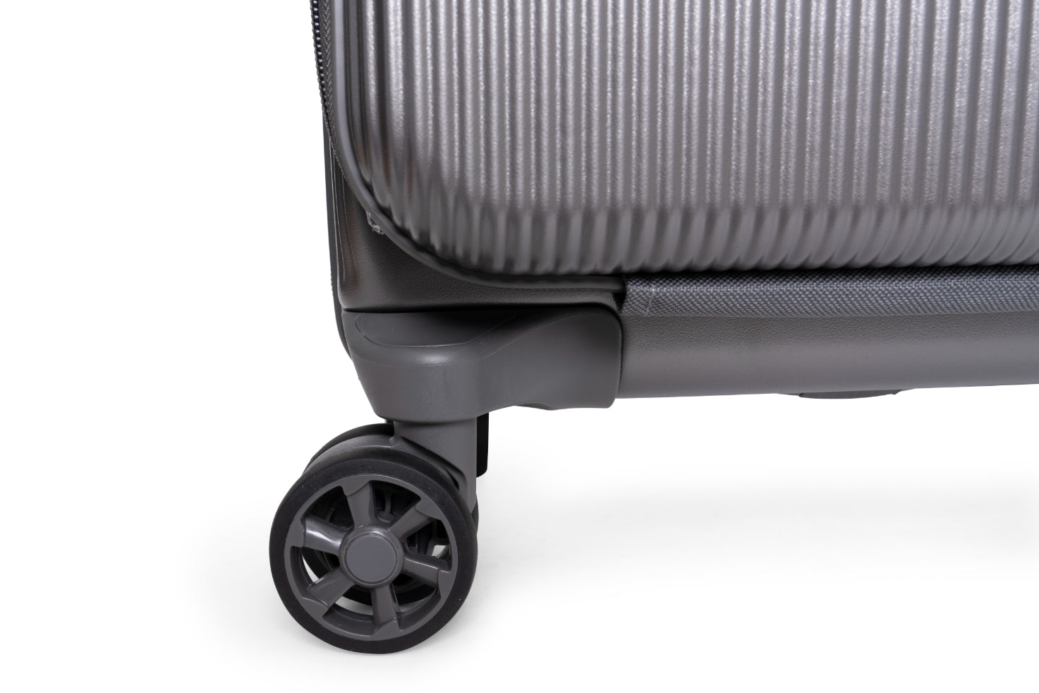 giordano-titan-x-trolley-bag_Mr_Luggage_Abu_Dhabi_UAE