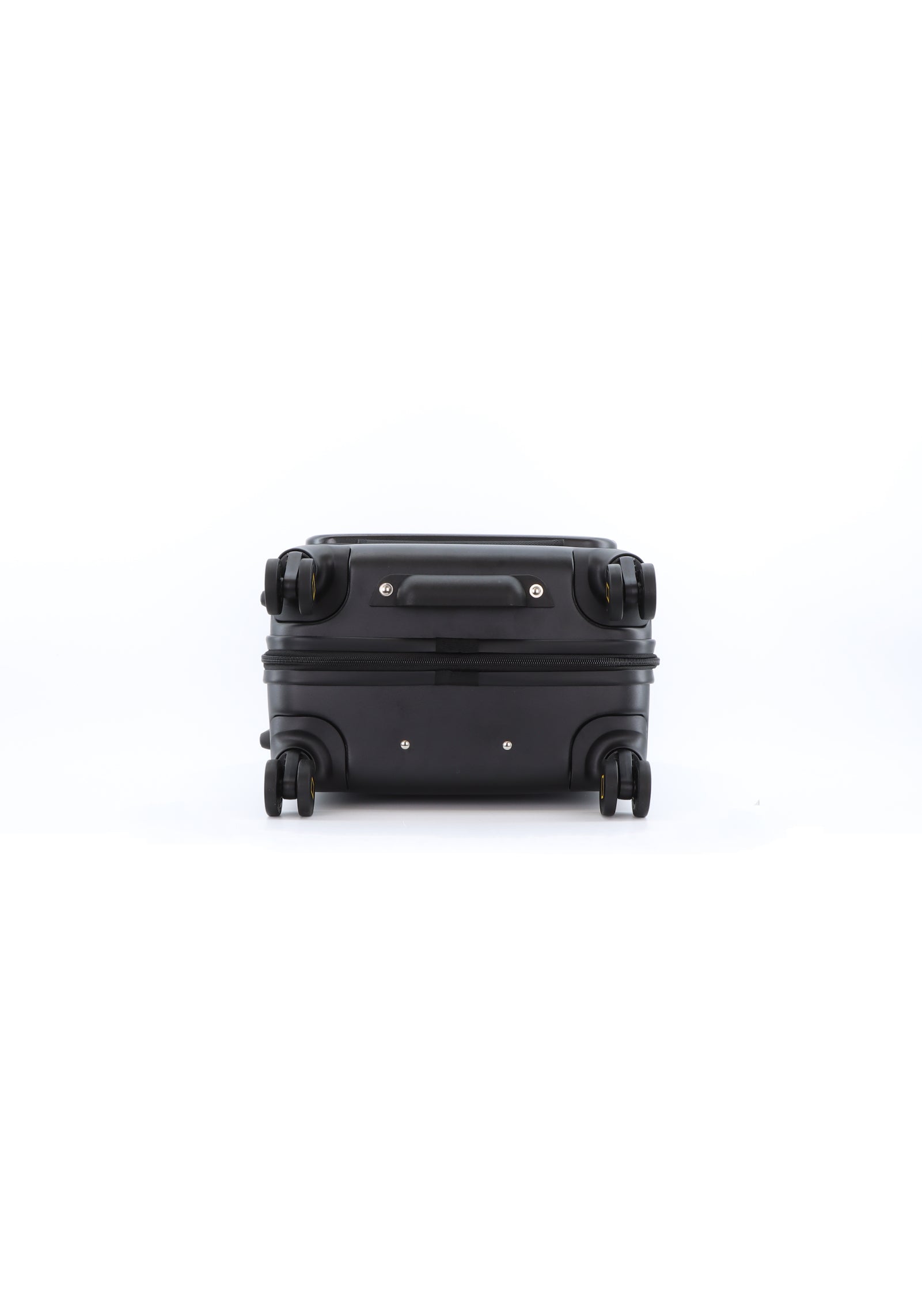national-geographic-lodge-trolley_Mr_Luggage_Abu_Dhabi_UAE