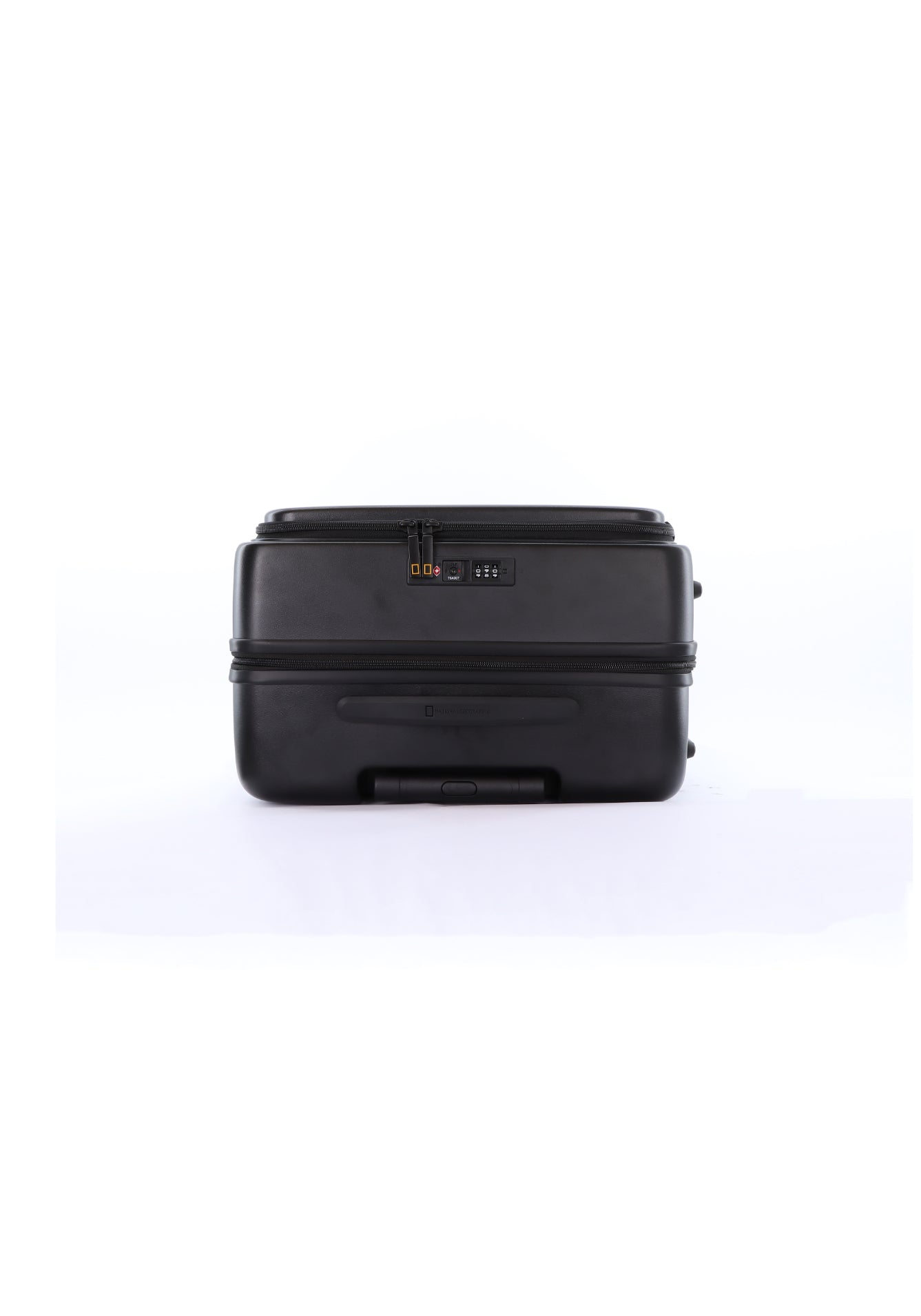 national-geographic-lodge-trolley_Mr_Luggage_Abu_Dhabi_UAE