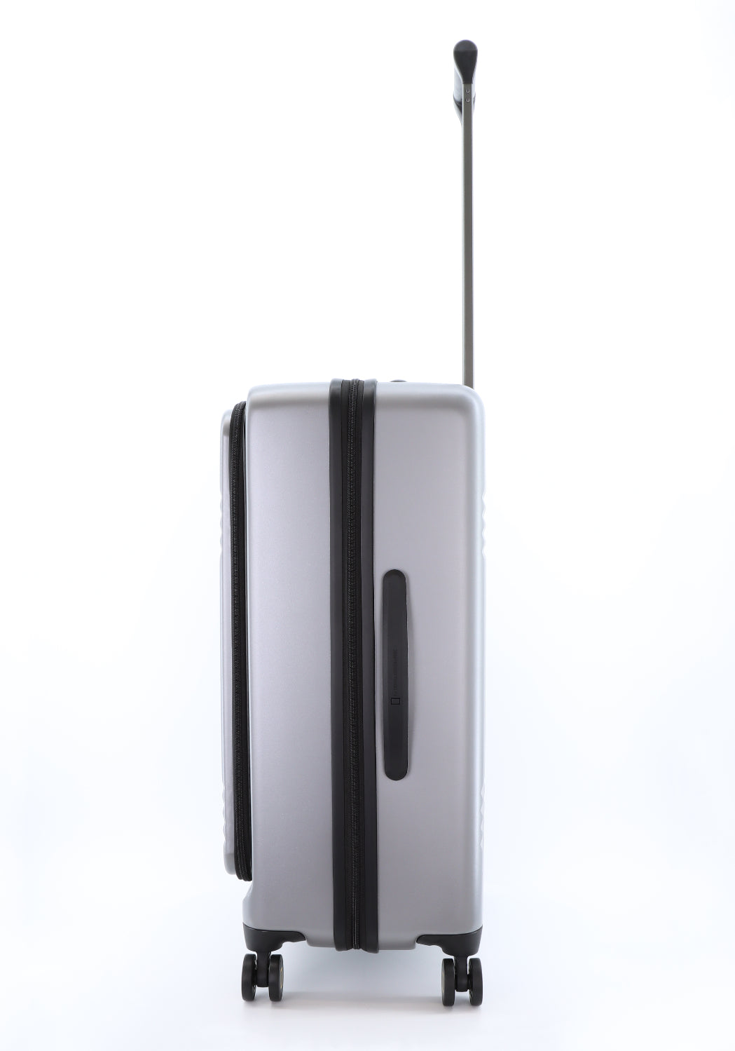 national-geographic-lodge-trolley_Mr_Luggage_Abu_Dhabi_UAE