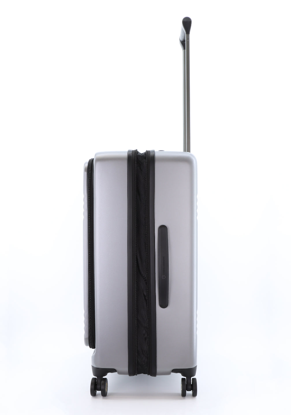 national-geographic-lodge-trolley_Mr_Luggage_Abu_Dhabi_UAE
