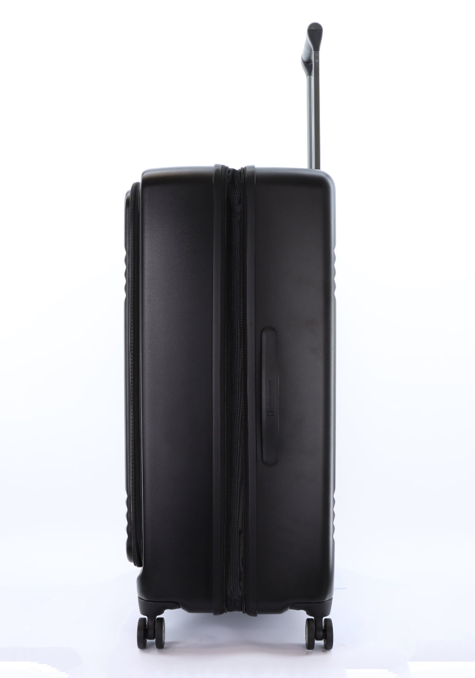 national-geographic-lodge-trolley_Mr_Luggage_Abu_Dhabi_UAE
